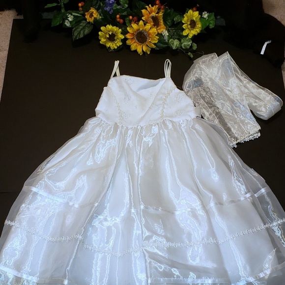 White holy communion dress - Picture 1 of 5